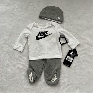 3 Piece Nike Baby Set